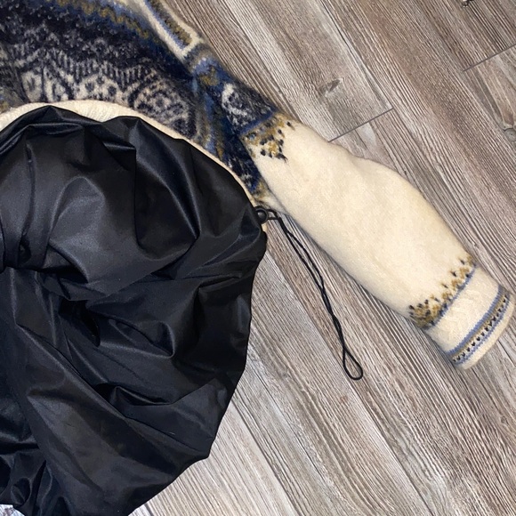 Dale of Norway Wool Sweater - Picture 14 of 14